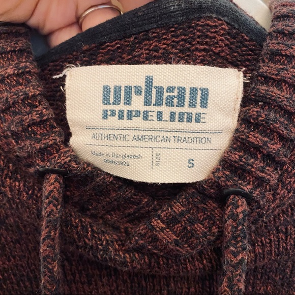 Men’s Striped Knit Hoodie - Picture 5 of 5